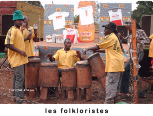 Case patrimoniale traditionnelle à toit de chaume